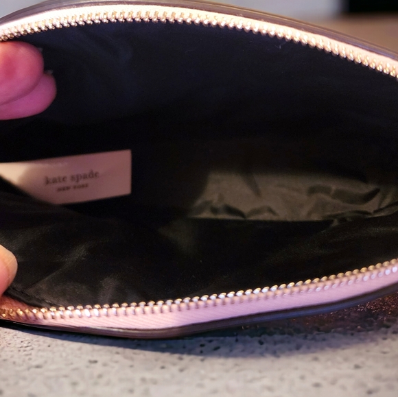 Kate Spade Cameron Paper Rose Med. Dome Cosmetic Makeup Case Excellent like new - Picture 4 of 6